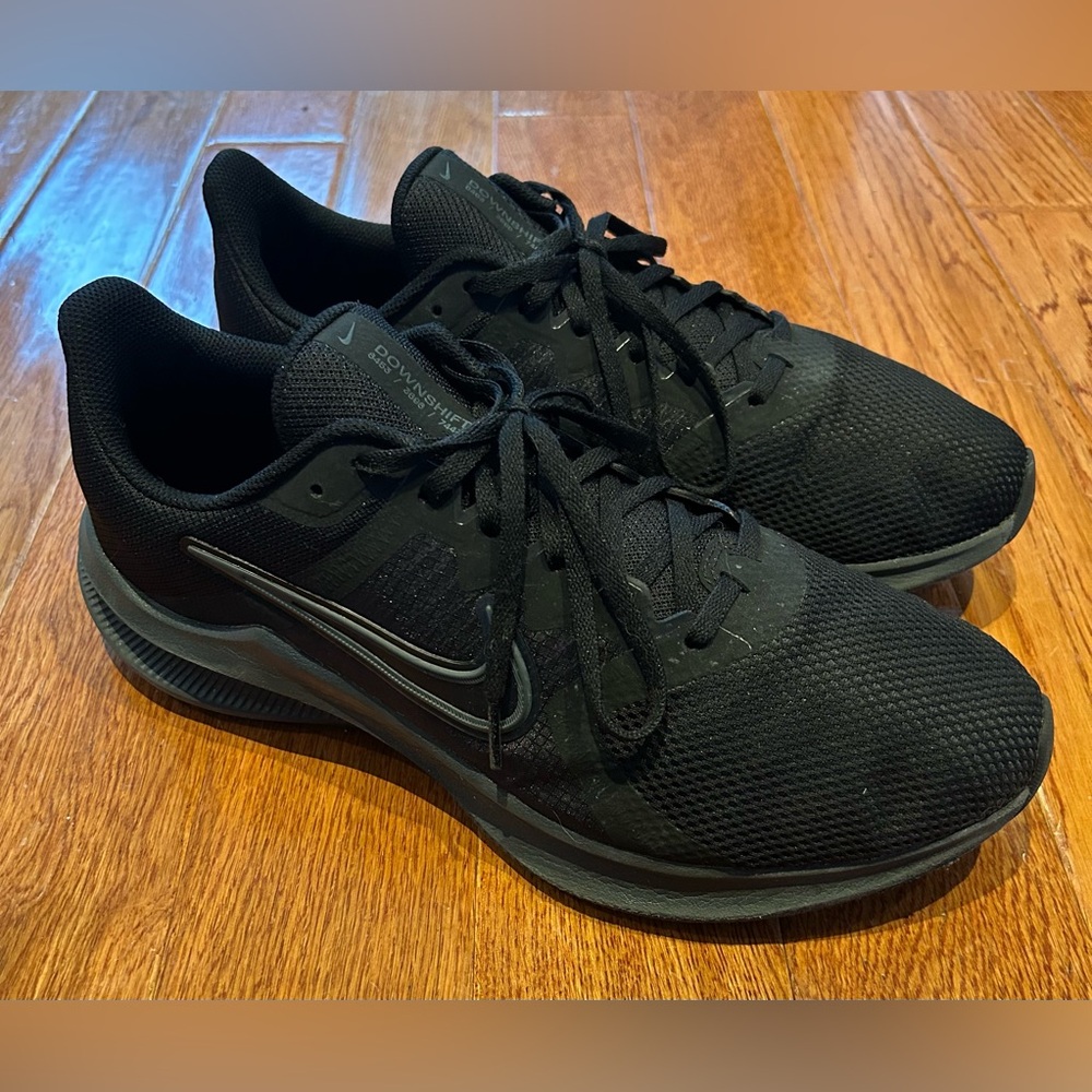 Nike Men's Black Downshifter